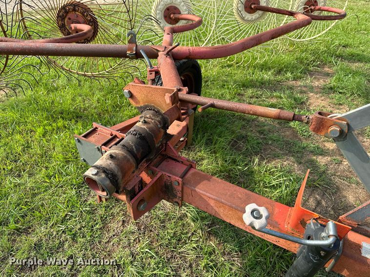 image for item OC9040 Tonutti  hay rake