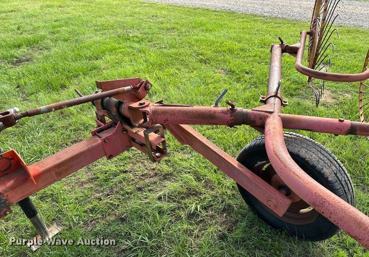 image for item OC9040 Tonutti  hay rake