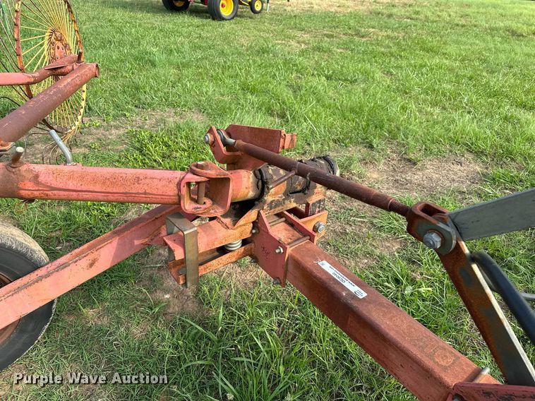 image for item OC9040 Tonutti  hay rake