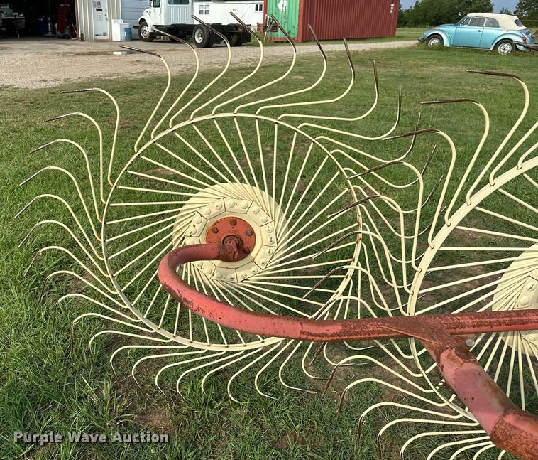 image for item OC9040 Tonutti  hay rake