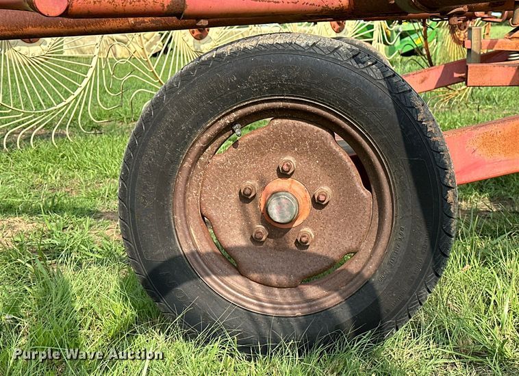 image for item OC9040 Tonutti  hay rake