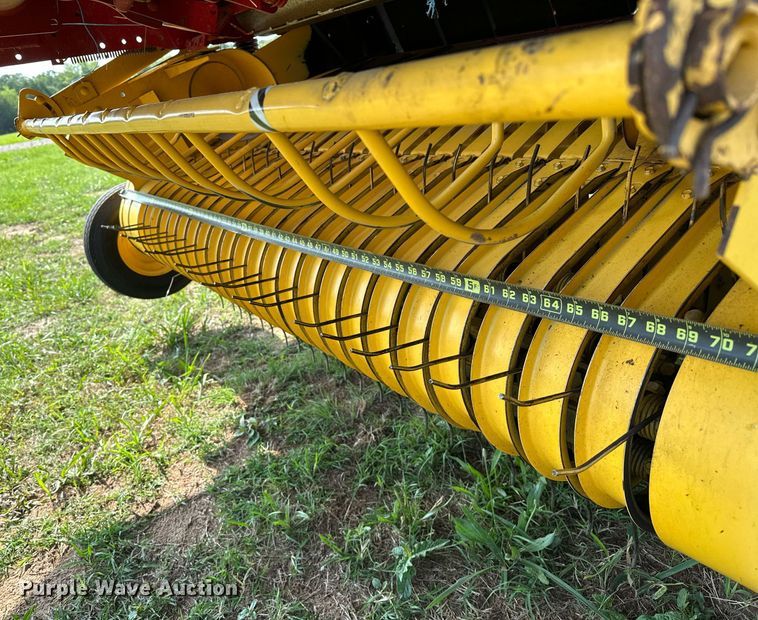 image for item OC9041 New Holland BR7060  round baler