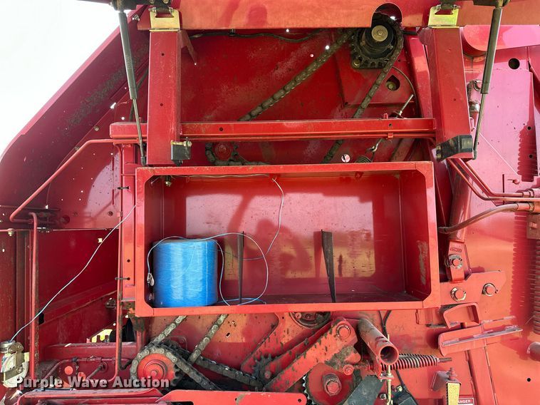 image for item OC9041 New Holland BR7060  round baler