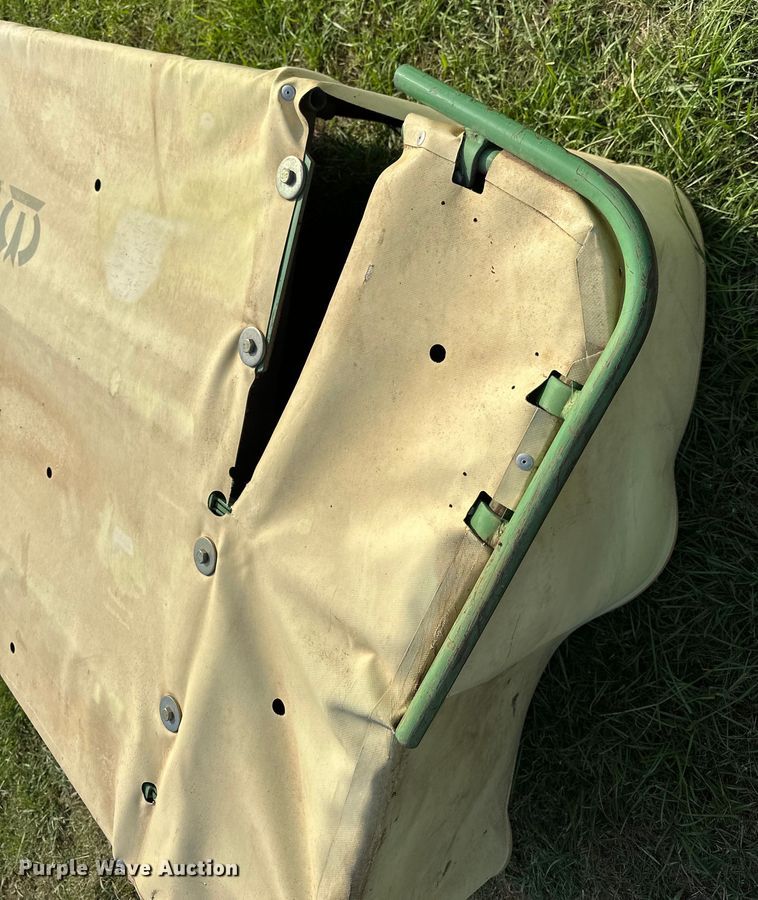 image for item OC9042 2007 Krone Easycut 320  disc mower