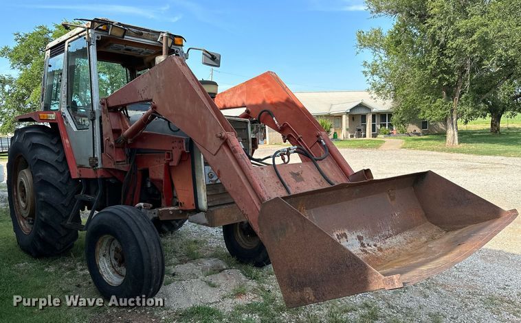 image for item OC9080 1983 Massey Ferguson 690  tractor