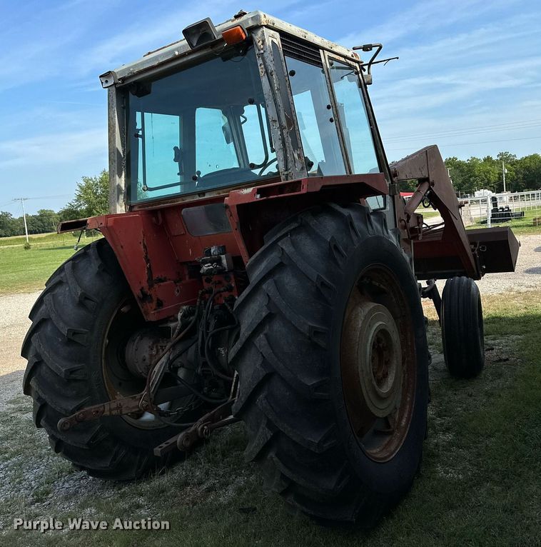 image for item OC9080 1983 Massey Ferguson 690  tractor
