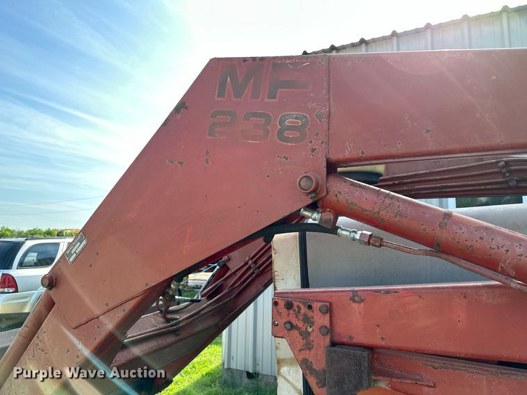 image for item OC9080 1983 Massey Ferguson 690  tractor