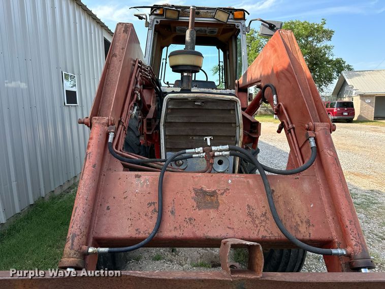 image for item OC9080 1983 Massey Ferguson 690  tractor
