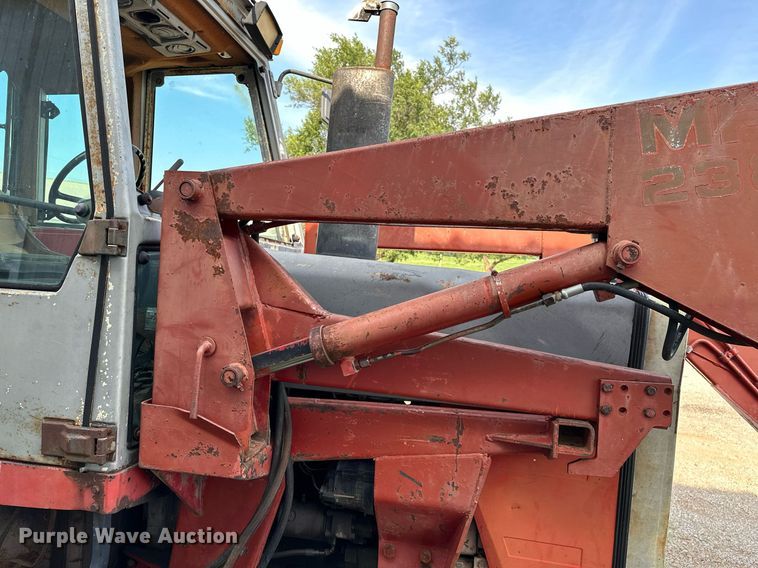 image for item OC9080 1983 Massey Ferguson 690  tractor