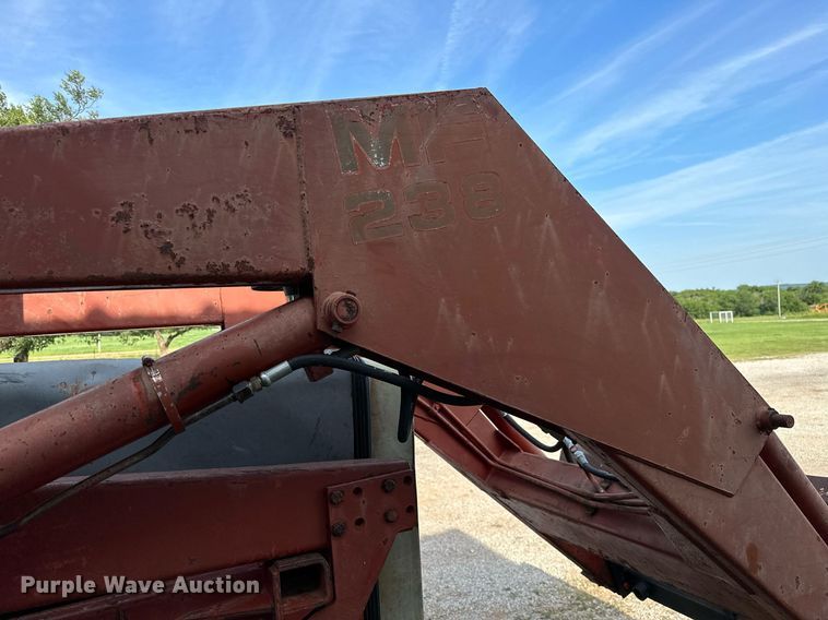 image for item OC9080 1983 Massey Ferguson 690  tractor