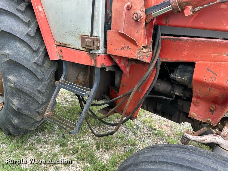 image for item OC9080 1983 Massey Ferguson 690  tractor