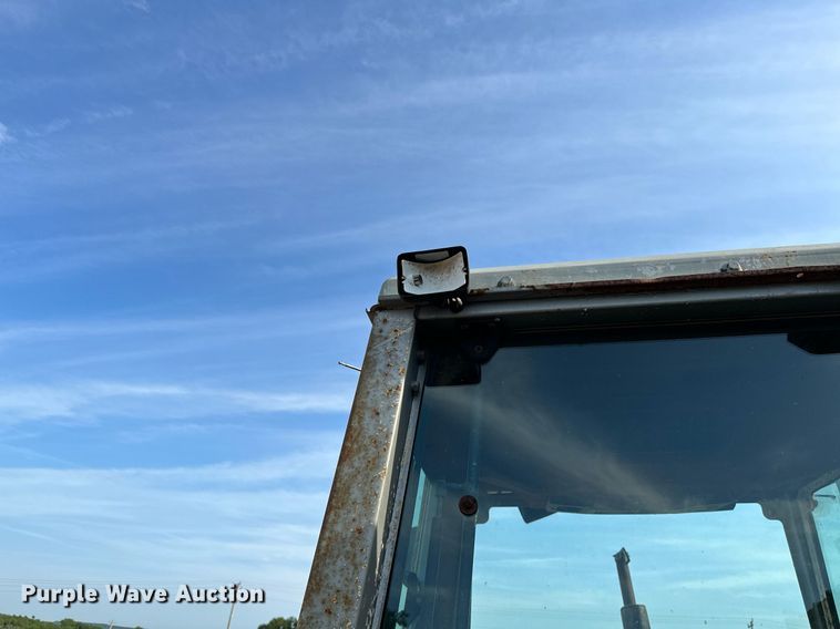 image for item OC9080 1983 Massey Ferguson 690  tractor