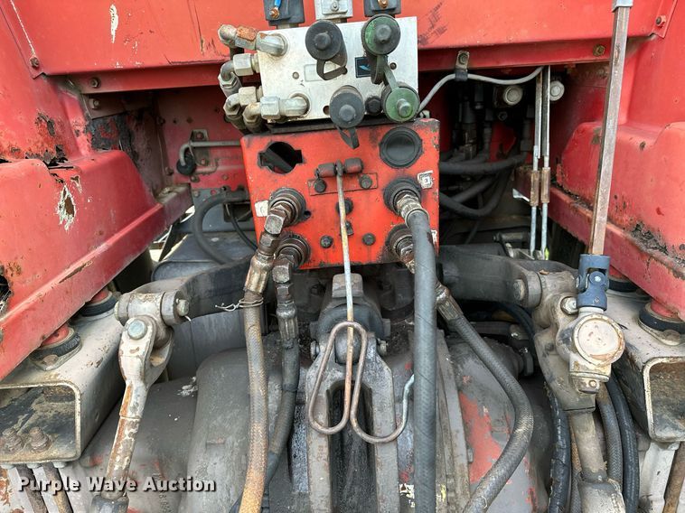 image for item OC9080 1983 Massey Ferguson 690  tractor