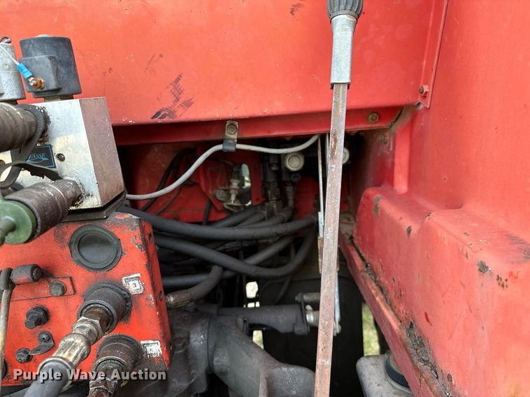 image for item OC9080 1983 Massey Ferguson 690  tractor