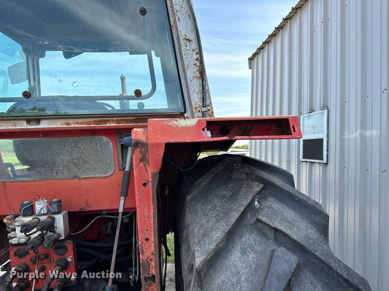 image for item OC9080 1983 Massey Ferguson 690  tractor