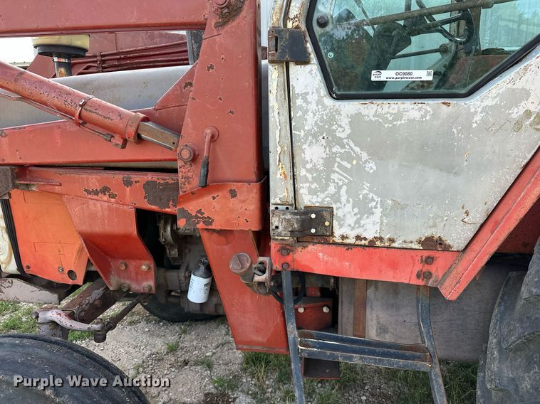 image for item OC9080 1983 Massey Ferguson 690  tractor