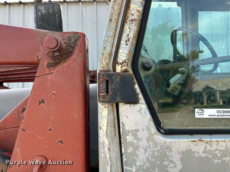 image for item OC9080 1983 Massey Ferguson 690  tractor