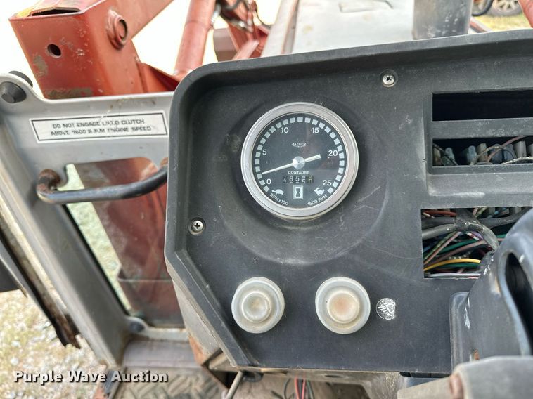 image for item OC9080 1983 Massey Ferguson 690  tractor