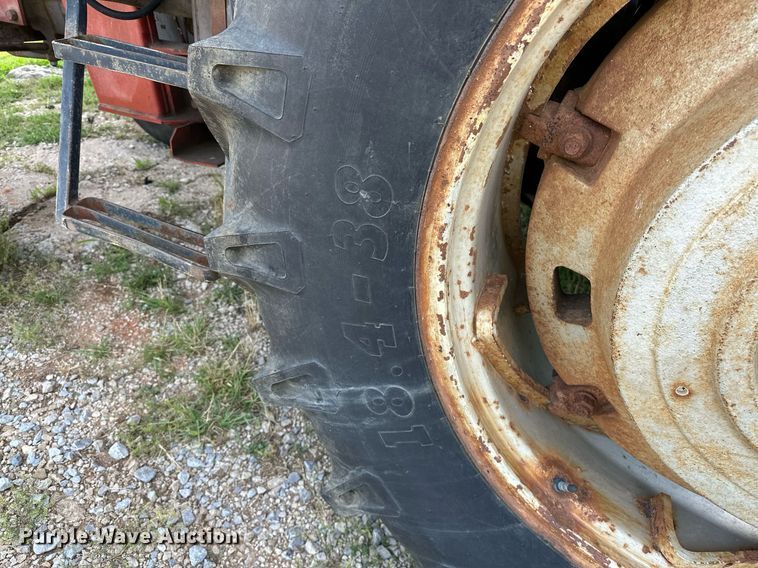 image for item OC9080 1983 Massey Ferguson 690  tractor