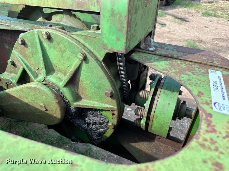 image for item OC9081 John Deere 214  small square baler