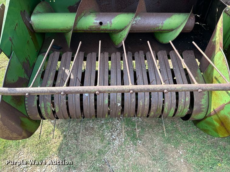 image for item OC9081 John Deere 214  small square baler