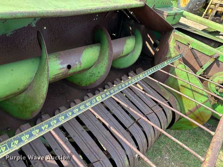 image for item OC9081 John Deere 214  small square baler