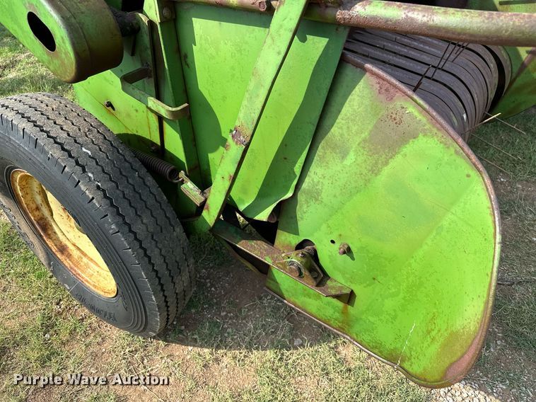 image for item OC9081 John Deere 214  small square baler