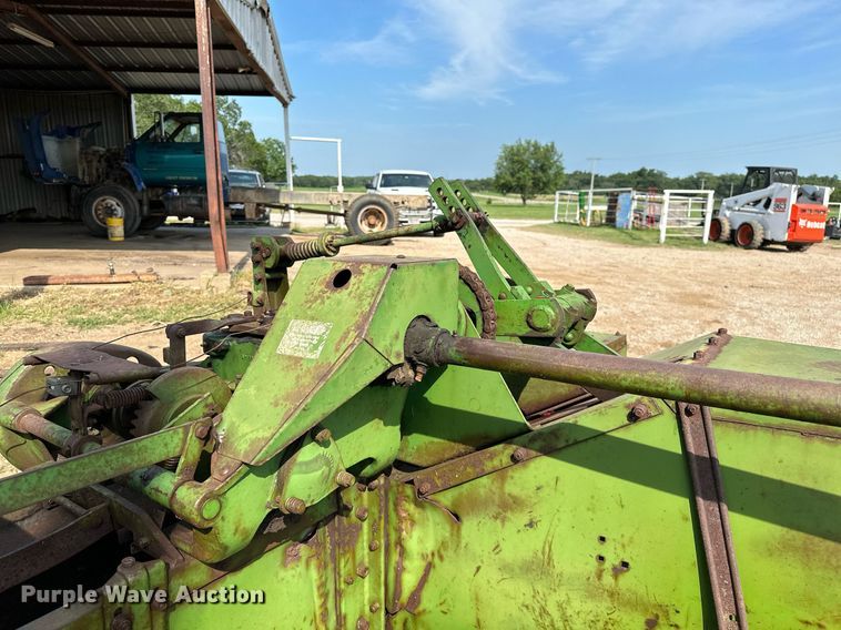 image for item OC9081 John Deere 214  small square baler