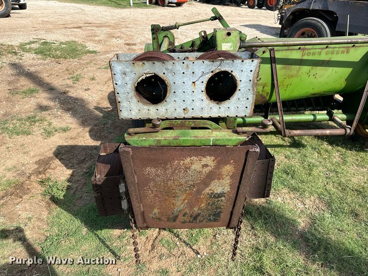 image for item OC9081 John Deere 214  small square baler