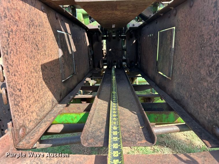 image for item OC9081 John Deere 214  small square baler