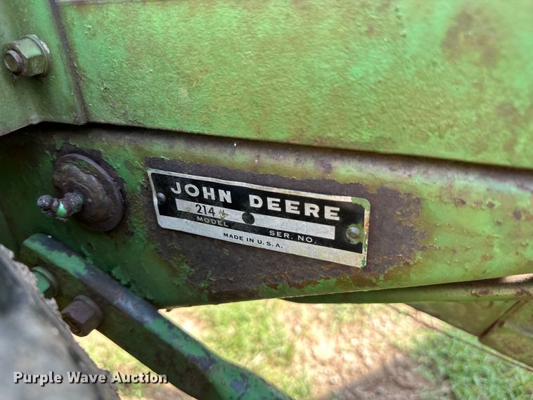 image for item OC9081 John Deere 214  small square baler