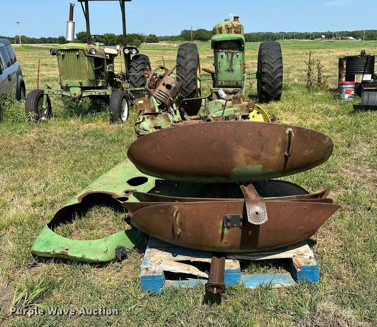 image for item OC9083 (2) John Deere tractors