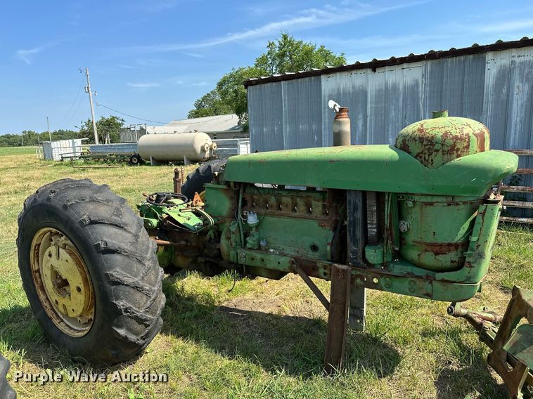 image for item OC9083 (2) John Deere tractors