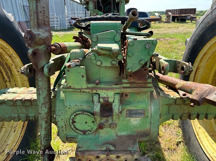 image for item OC9083 (2) John Deere tractors