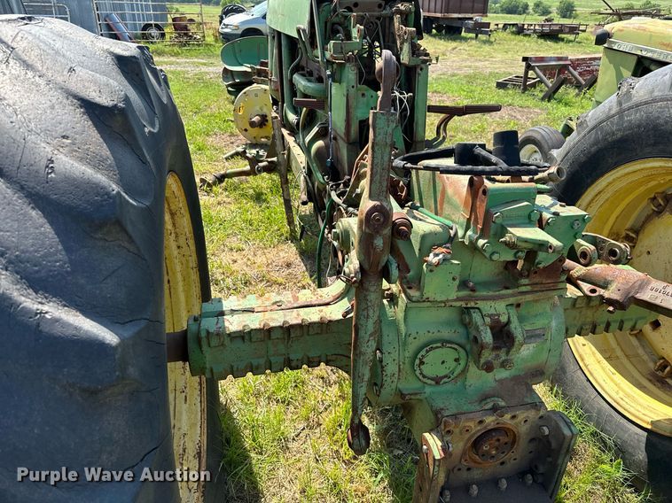 image for item OC9083 (2) John Deere tractors