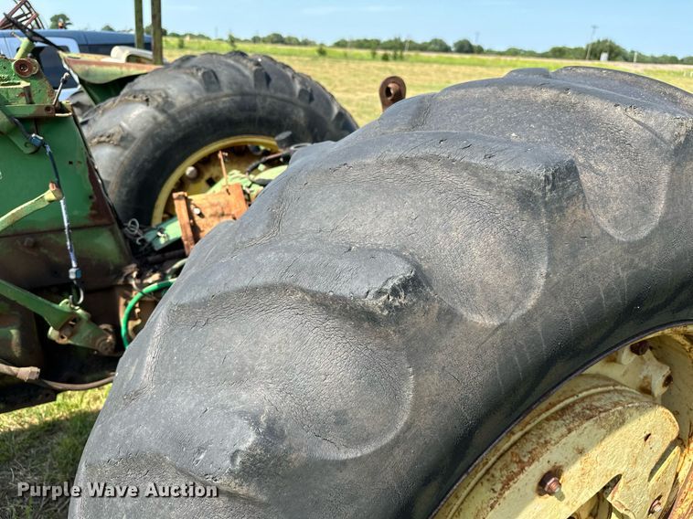 image for item OC9083 (2) John Deere tractors