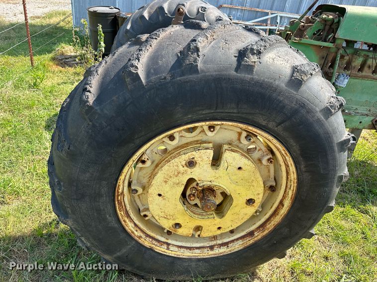 image for item OC9083 (2) John Deere tractors