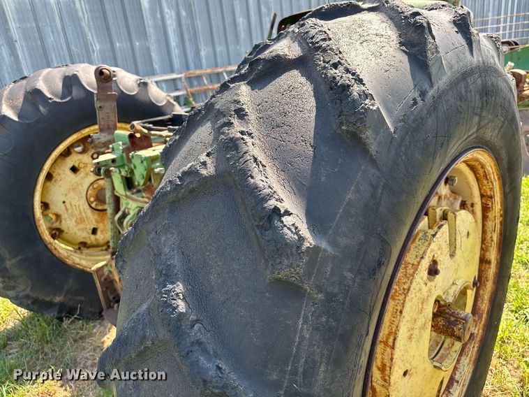 image for item OC9083 (2) John Deere tractors