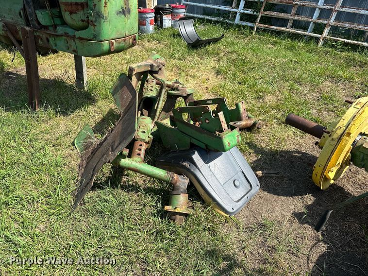 image for item OC9083 (2) John Deere tractors