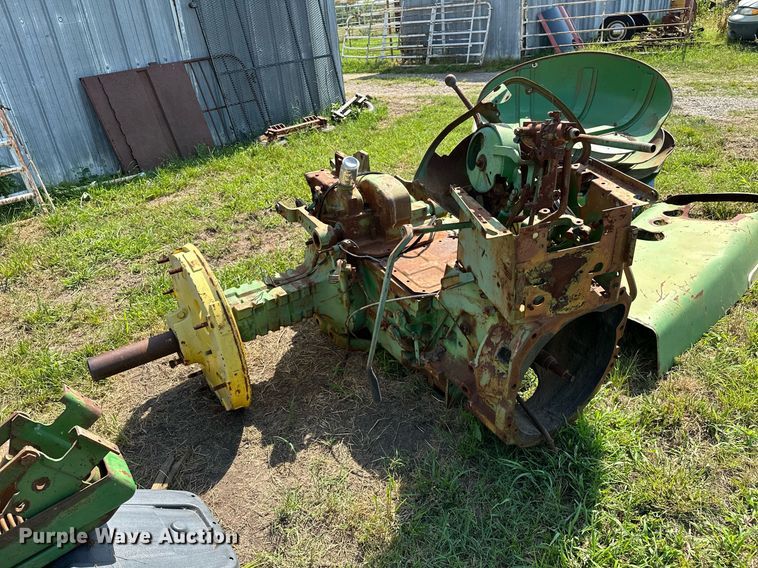 image for item OC9083 (2) John Deere tractors