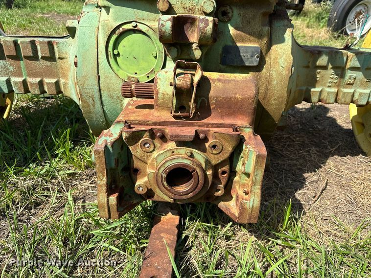 image for item OC9083 (2) John Deere tractors