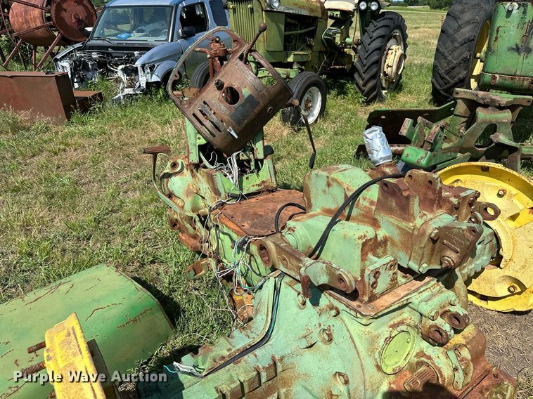 image for item OC9083 (2) John Deere tractors