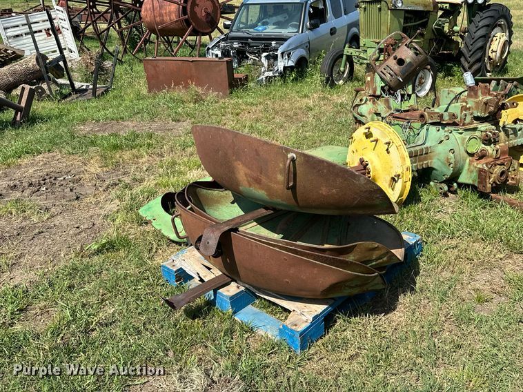 image for item OC9083 (2) John Deere tractors