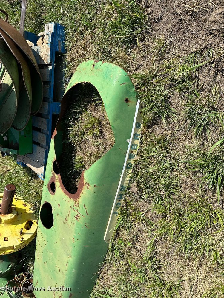 image for item OC9083 (2) John Deere tractors