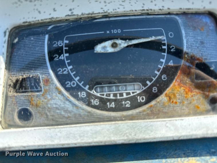 image for item OC9084 Ford 2000  tractor