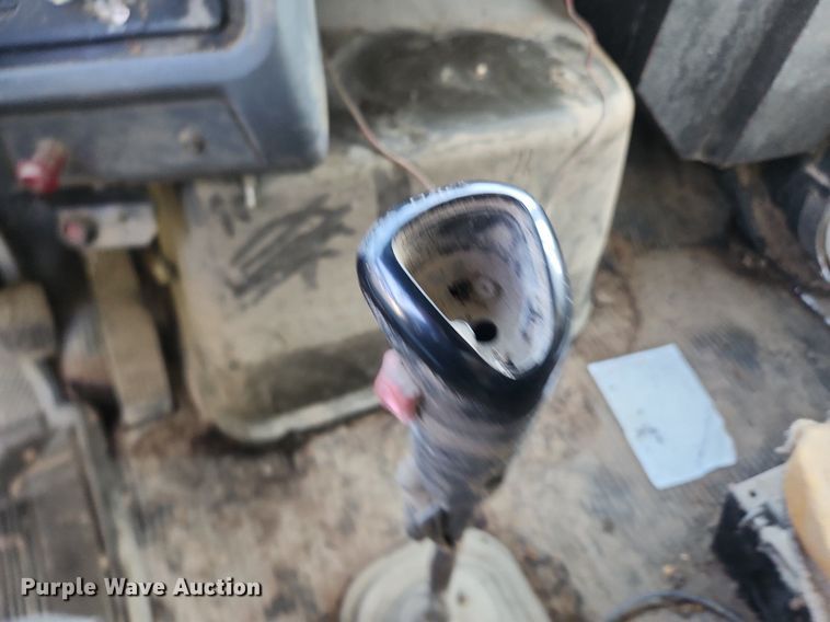 image for item OK9550 1988 Ford L8000  feed delivery truck