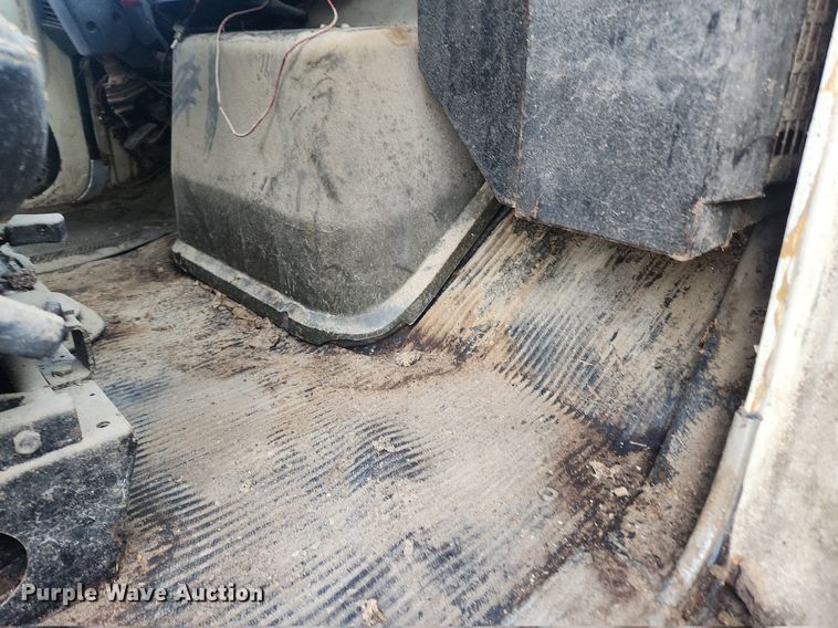 image for item OK9550 1988 Ford L8000  feed delivery truck