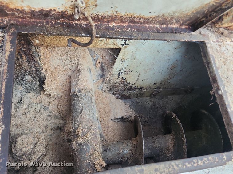 image for item OK9550 1988 Ford L8000  feed delivery truck