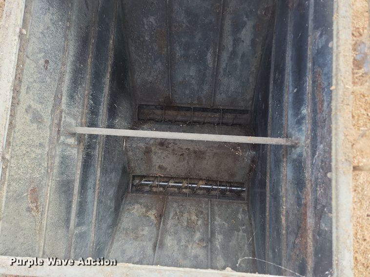 image for item OK9550 1988 Ford L8000  feed delivery truck