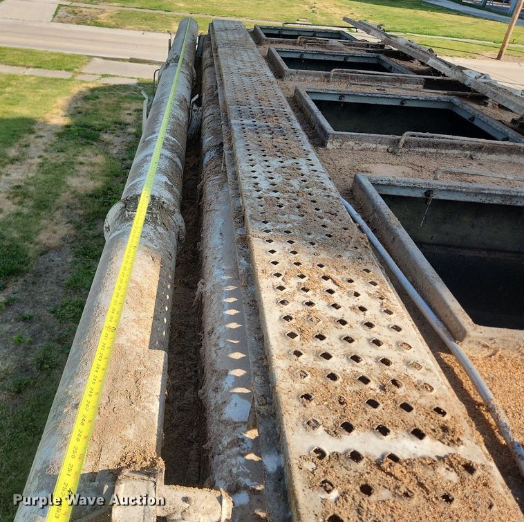 image for item OK9550 1988 Ford L8000  feed delivery truck